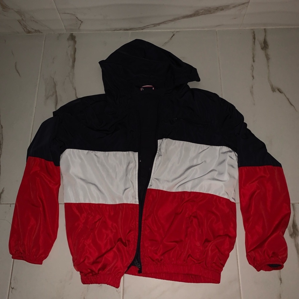 brandy melville krissy windbreaker